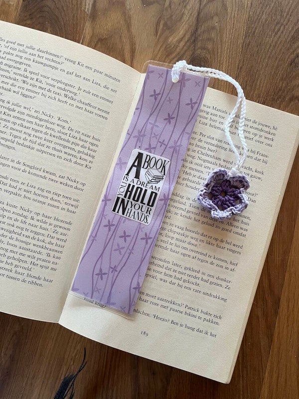 Boekenlegger A book dream Lila