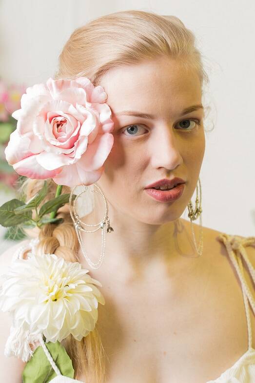 flower power fotoshoot oorbellen signe