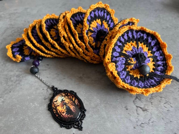 Windspinner Halloween Heks Medaillon