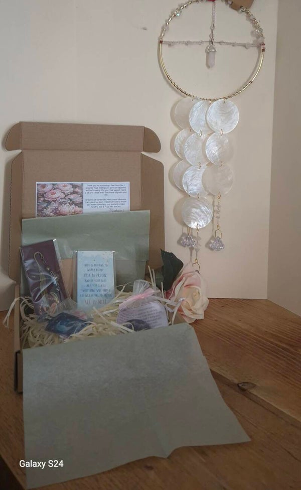 E3 Rose Quartz Suncatcher with shell discs