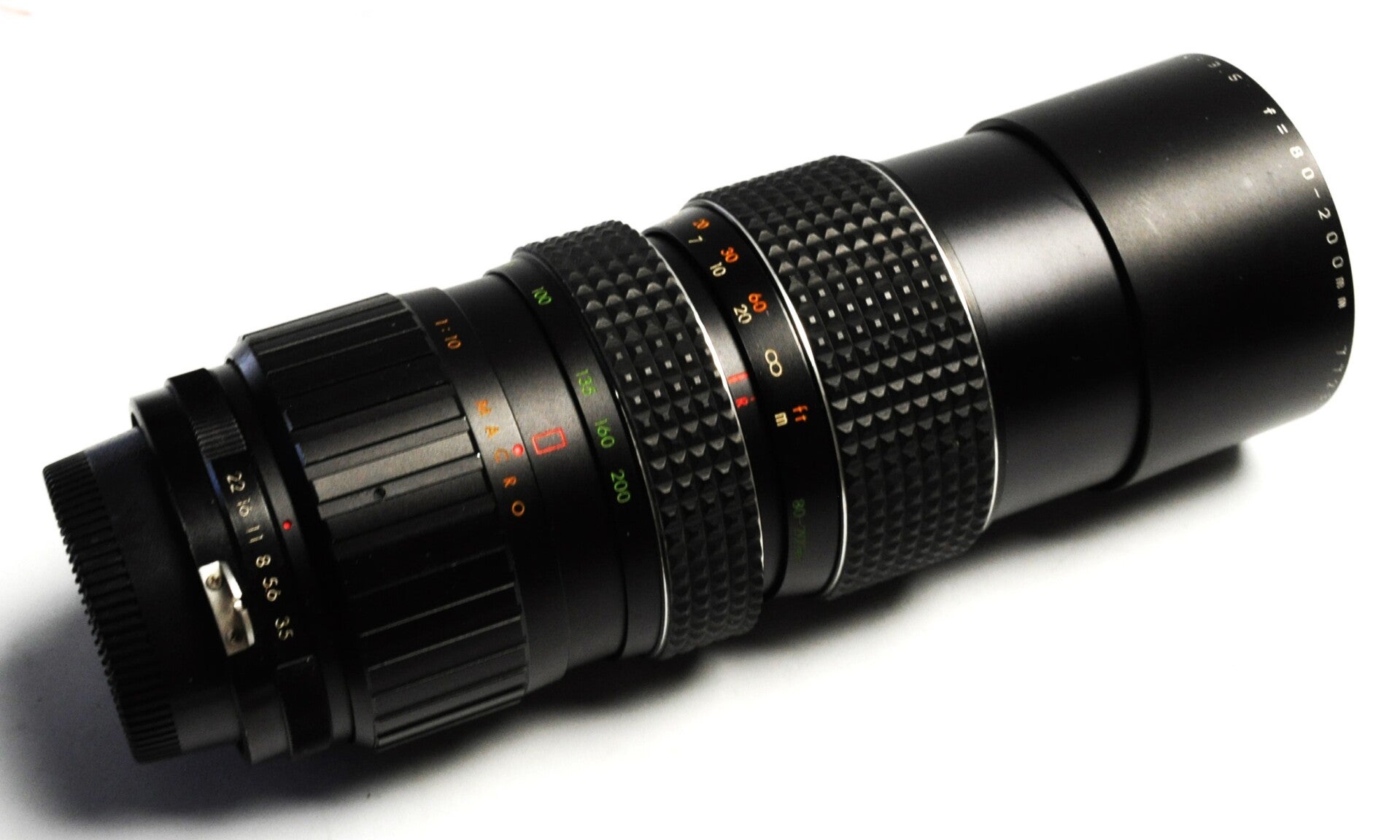 NIKON (pour) MAKINON ZOOM AI 3.5/80-200 mm MACRO