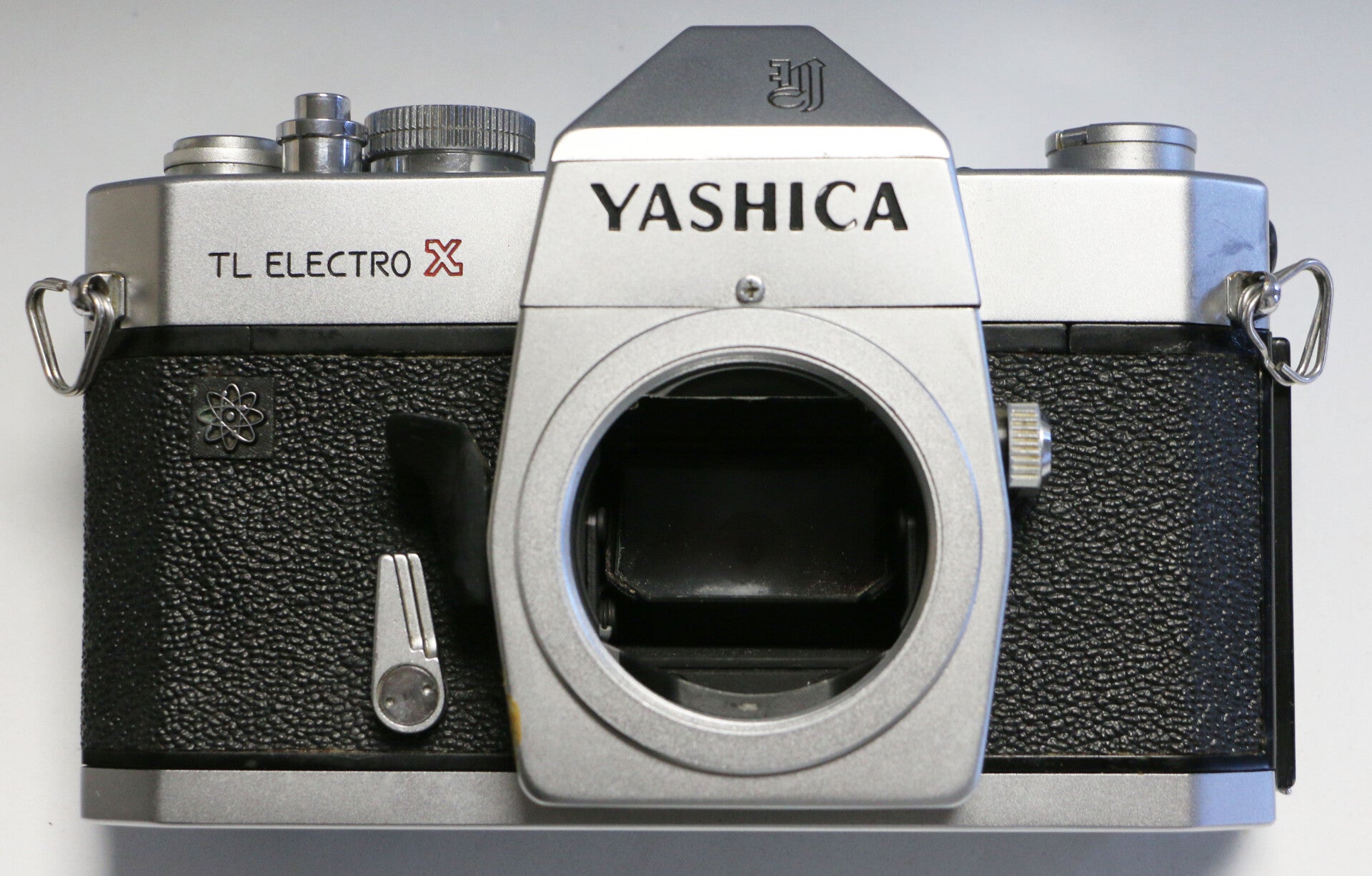 BOÎTIER YASHICA TL ELECTRO X - LIRE LE DESCRIPTIF