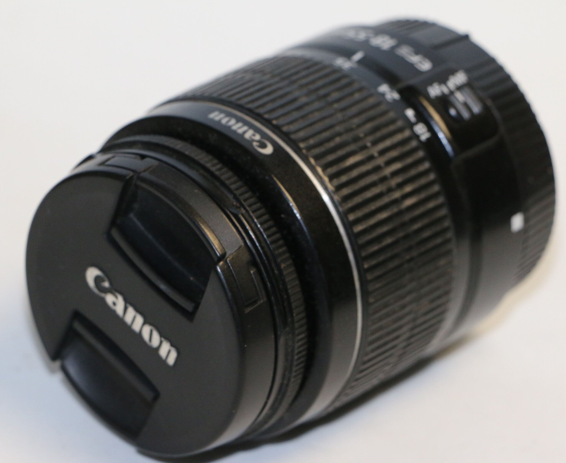 CANON ZOOM LENS EF-S 3.5-5.6 III/18-55 mm (Lire le descriptif SVP)