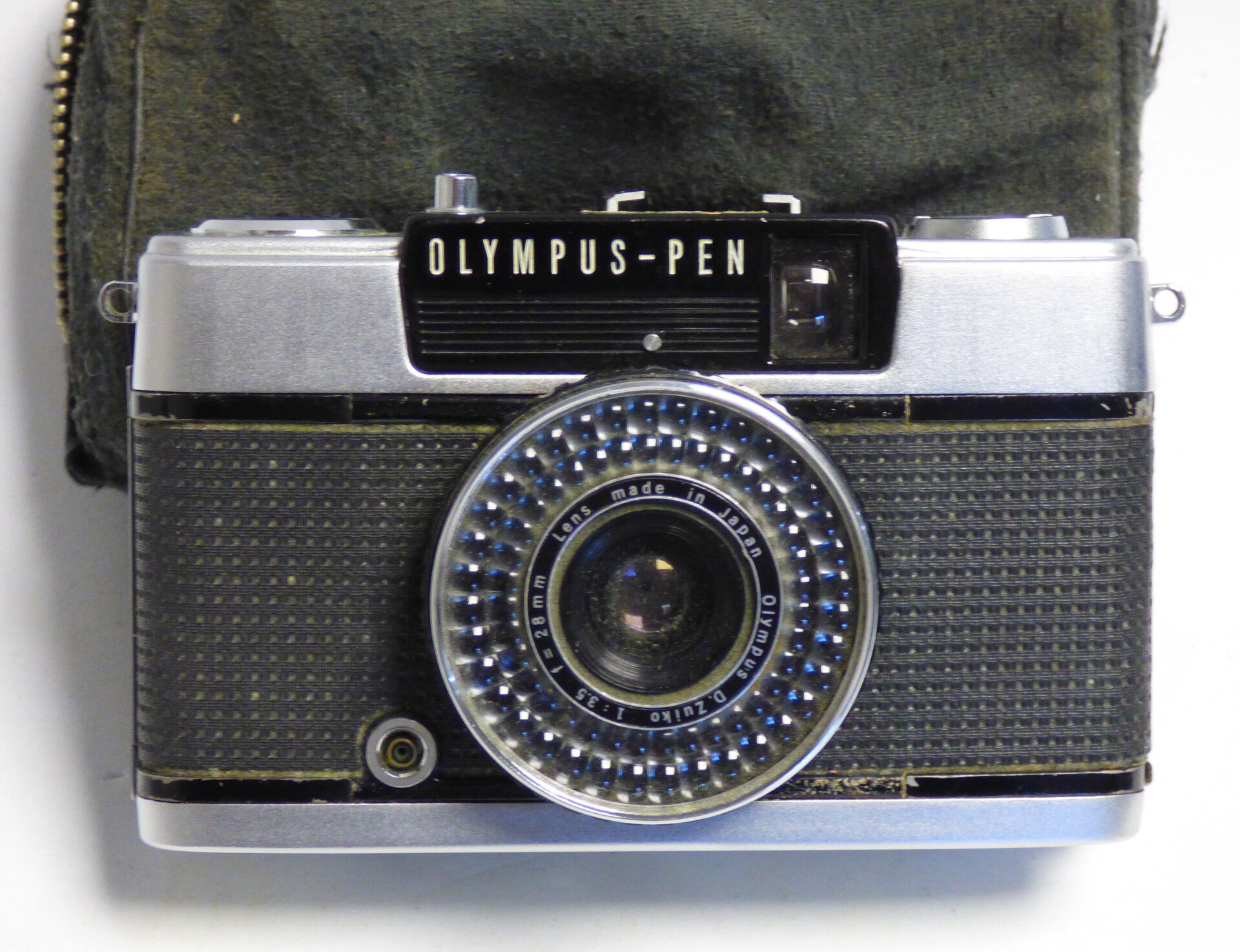 OLYMPUS-PEN EE-2 - OBJECTIF ZUIKO 3.5/28mm