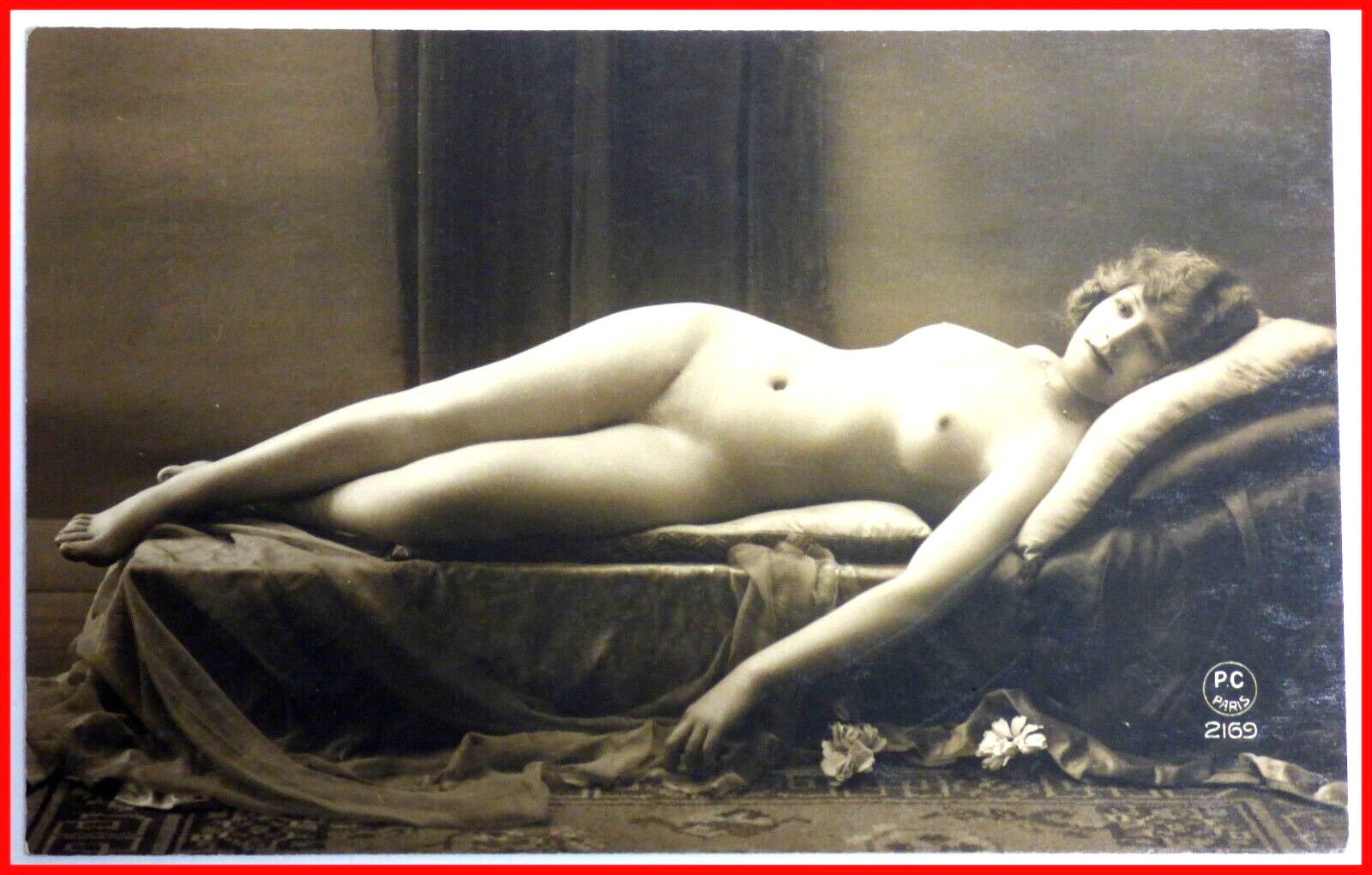 CARTE POSTALE CPA CP Paris 2169 JEUNE FEMME NUE SEXY EROTIQUE NUDE