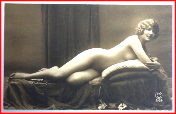 CARTE POSTALE CPA CP Paris 2169 JEUNE FEMME NUE SEXY EROTIQUE NUDE