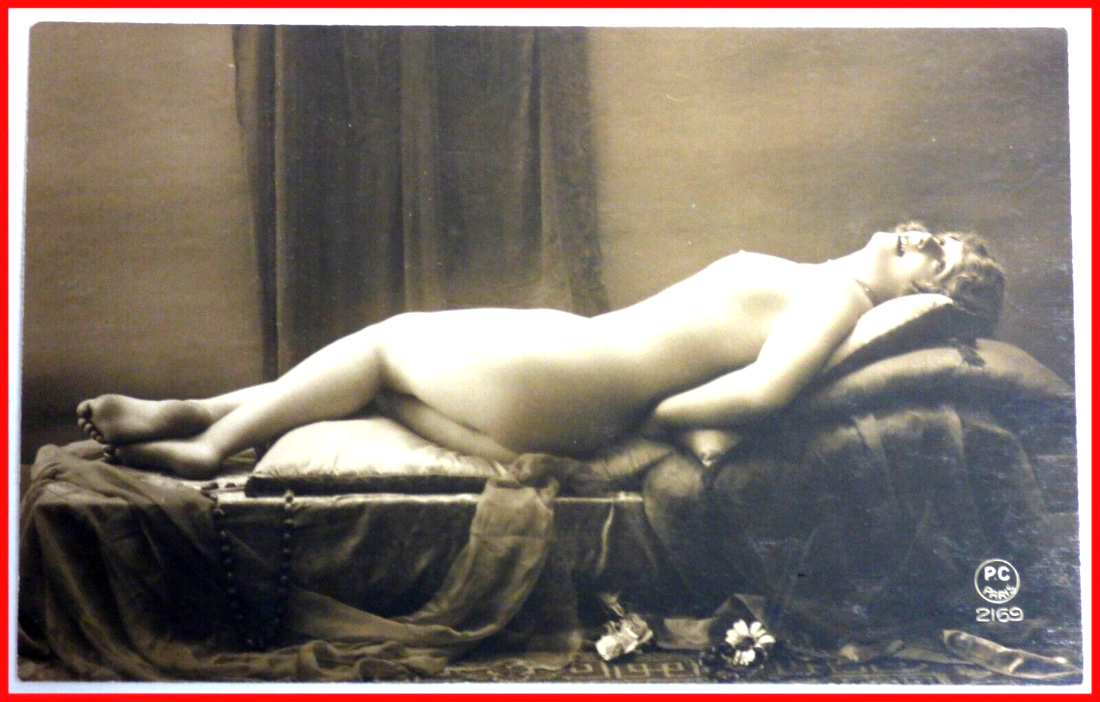 CARTE POSTALE CPA CP Paris 2169 JEUNE FEMME NUE SEXY EROTIQUE NUDE