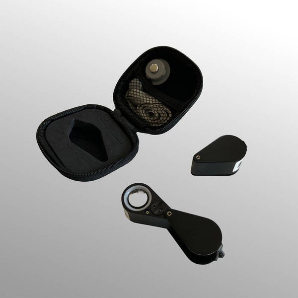 Loupe d'identification