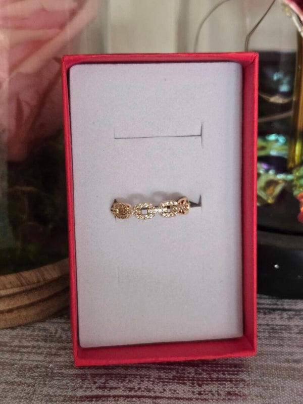 bague minimalise  dorée moderne -