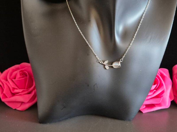 collier pendentif  tulipe éternelle