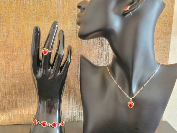 parure coeur rouge enflammé