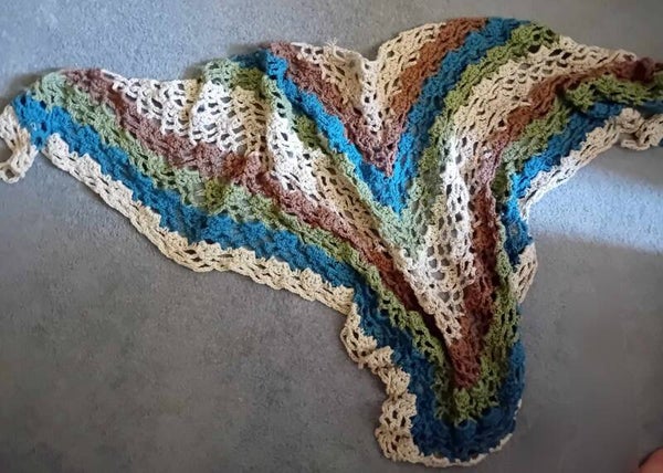 Omslagdoek ecru en meer