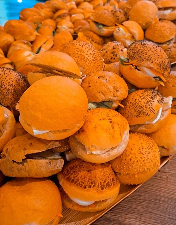 Mini belegde broodjes