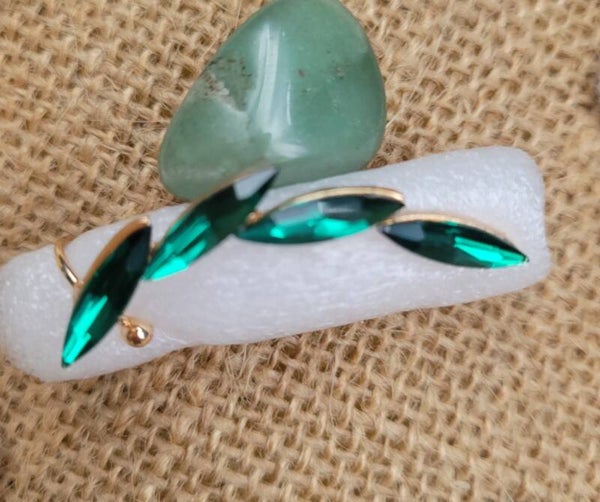 Cottage core Emerald Green leaf ear cuff crawler