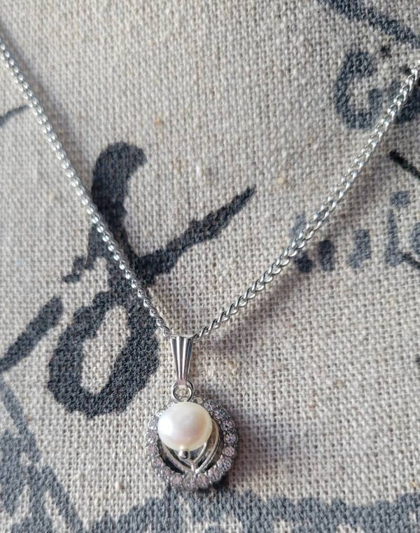 Hollow Out Double Heart with added fresh water pearl*