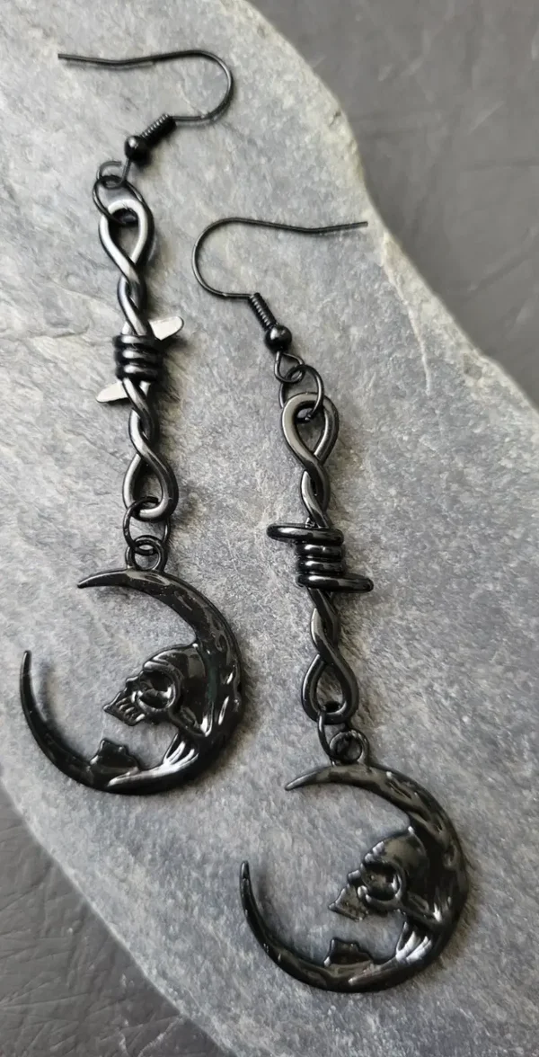 Skull and moon earings