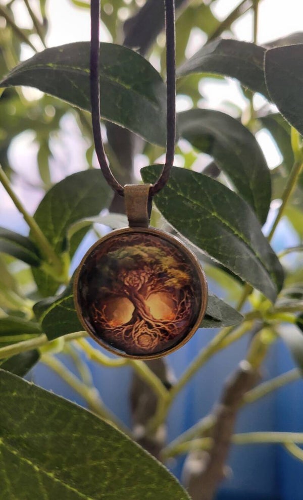 Tree of life pendant necklace
