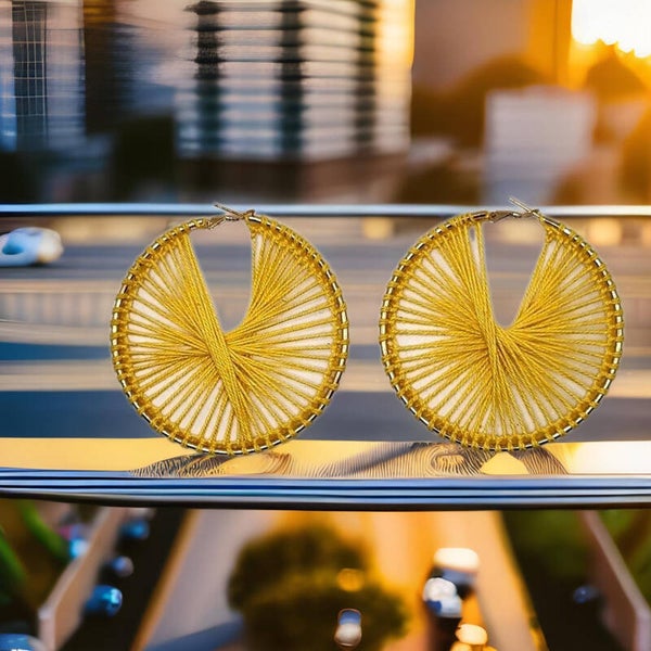 Boucles d'oreilles créoles en crochet et acier inoxydable SOLEIL DE MIDI
