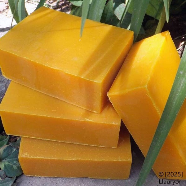 Săpun natural din lapte de capră Creme de Or si 7 plante