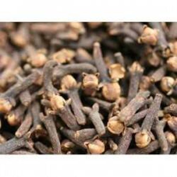 Clou de girofle entier
