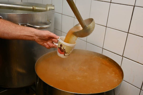 Dinsdag/Mardi 23 Februari 2021: Hutsepotsoep/soupe de pot au feu of/ou tomaten/tomates