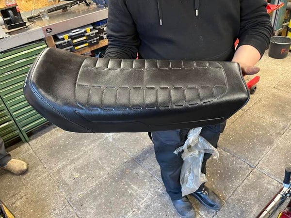 Suzuki Seat Complete GS50 Samurai Original OEM