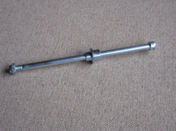 Front Axle / Voorwielas - Suzuki RV50 - Steckachse Vorne - 54711-27201