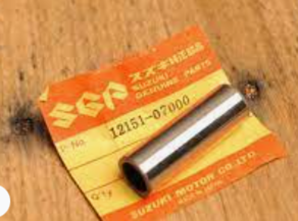 RV90 Piston Pin - 12151-07000*