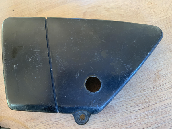 Suzuki Frame Side Cover - GT50 - Left - 47211-46100
