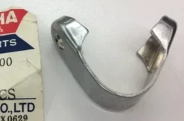 Yamaha Turn Signal Bracket - Yamaha steun Knipperbol TY50/80