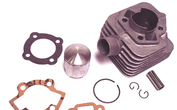 Kreidler Cylinder - Cilinder Kit - 70cc/44mm Geforceerde Koeling - PARMAKIT - 6,25PK - Schuine Inlaat