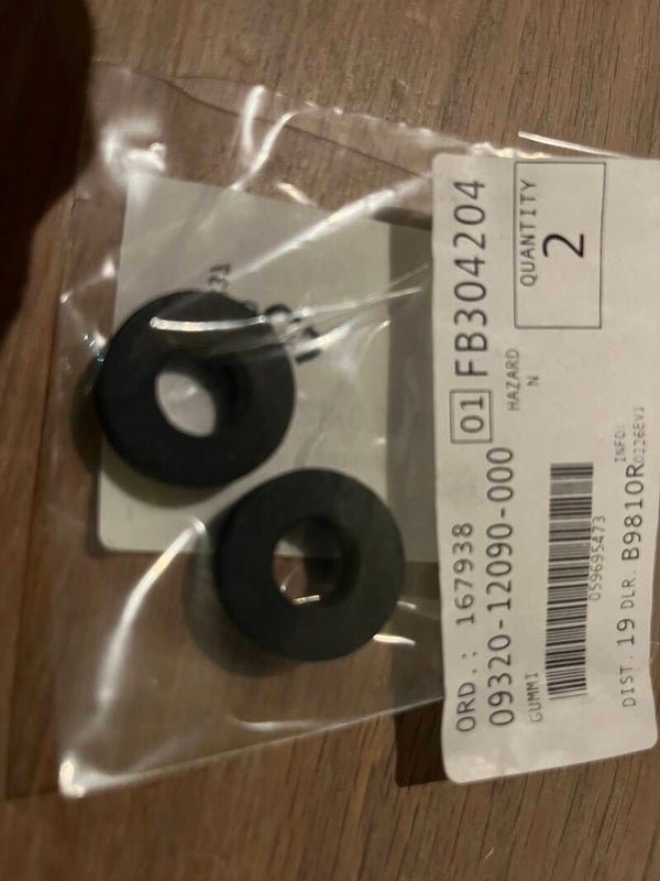 Suzuki Rubber - Grommet Rear Fender TS50ER - 09320-12090