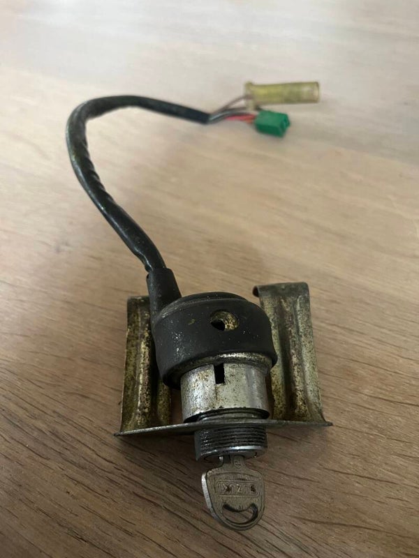 Suzuki Ignition Key Assy - Contactslot - TS50ER - USED - 37110-26514