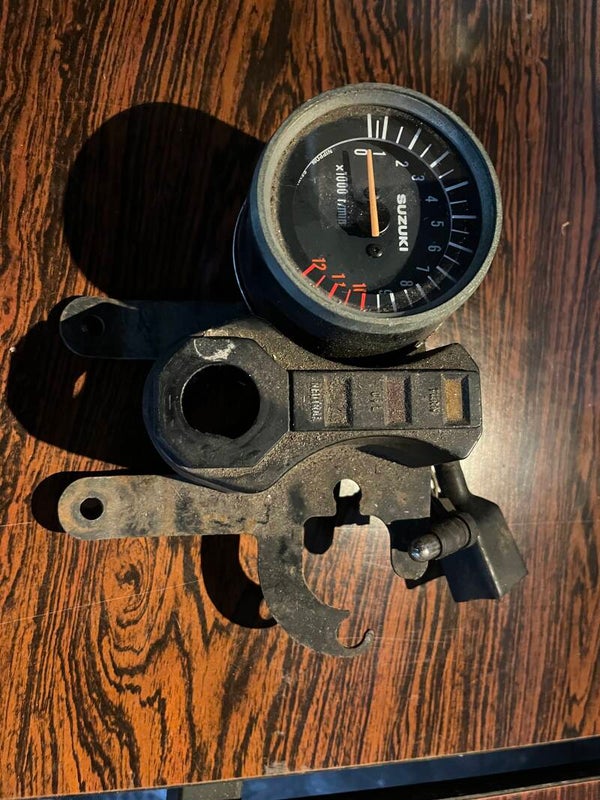 Suzuki Cockpit - Speedometer & Tachometer Set - GT50 - USED