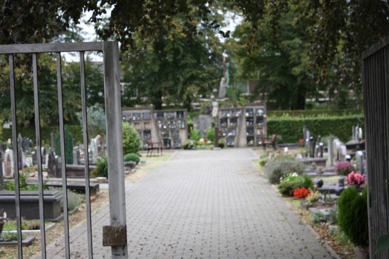 Entree van een begraafplaats in Nijmegen