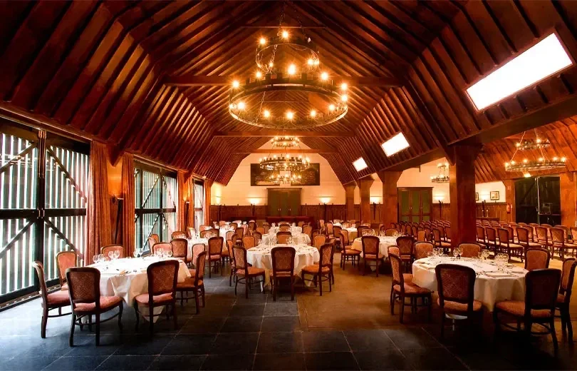 Intieme binnenlocatie voor afscheidsdienst.