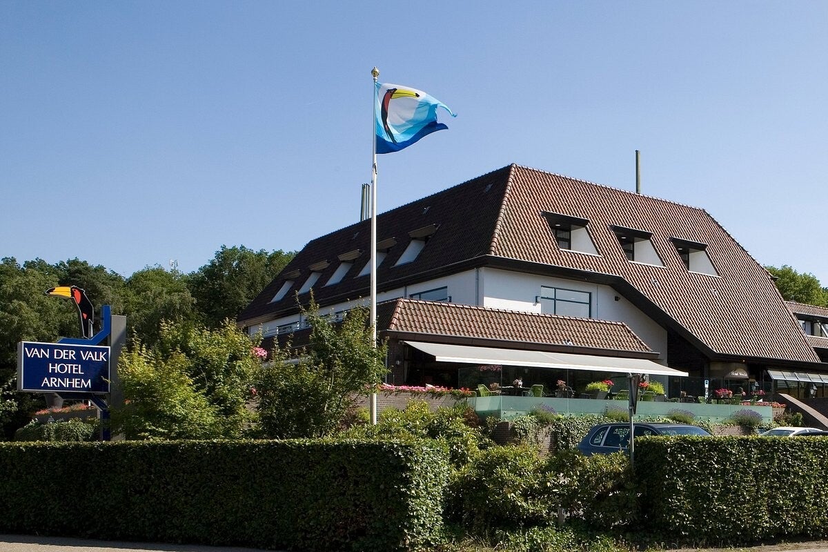 Van der Valk in Arnhem voor een uitvaart of afscheidslocatie.
