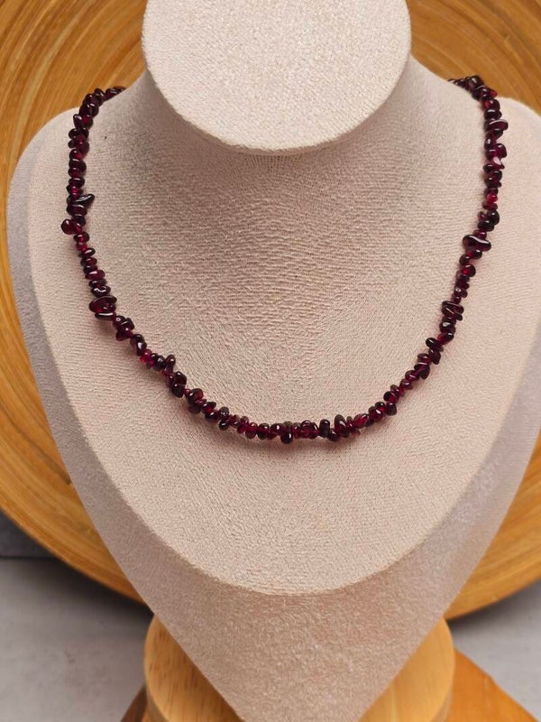 Collier grenat pépites