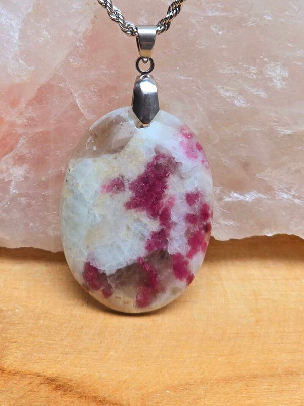 Pendentif Tourmaline Rubellite de Madagascar