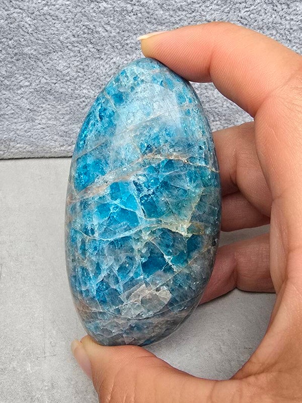 Forme libre apatite de Madagascar