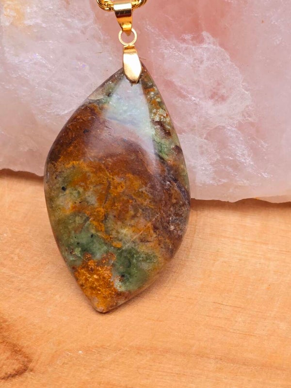 Pendentif Serpentine de Madagascar