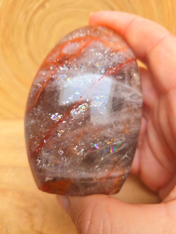 Forme libre quartz hématoïde de Madagascar