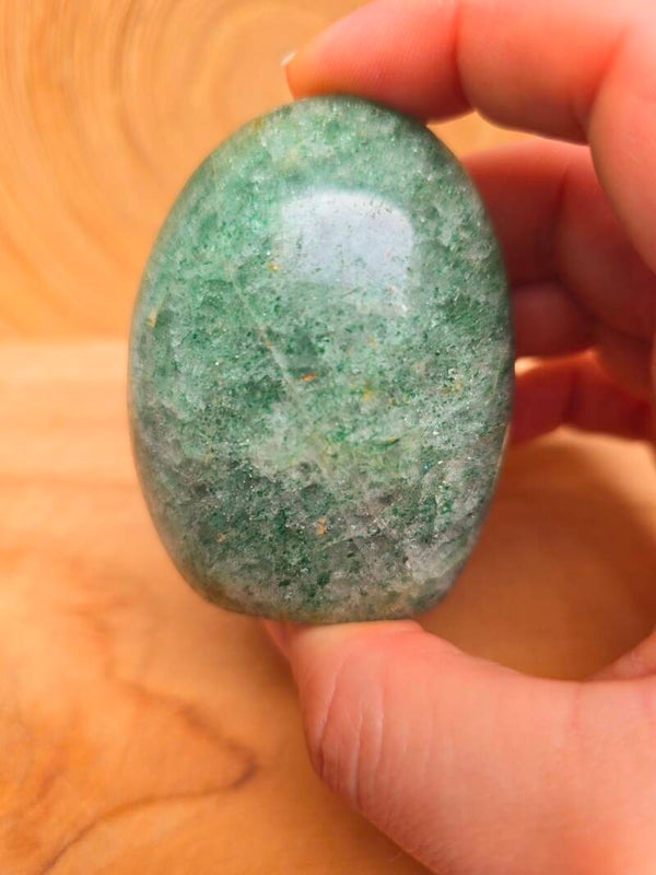 Forme libre Fuchsite de Madagascar