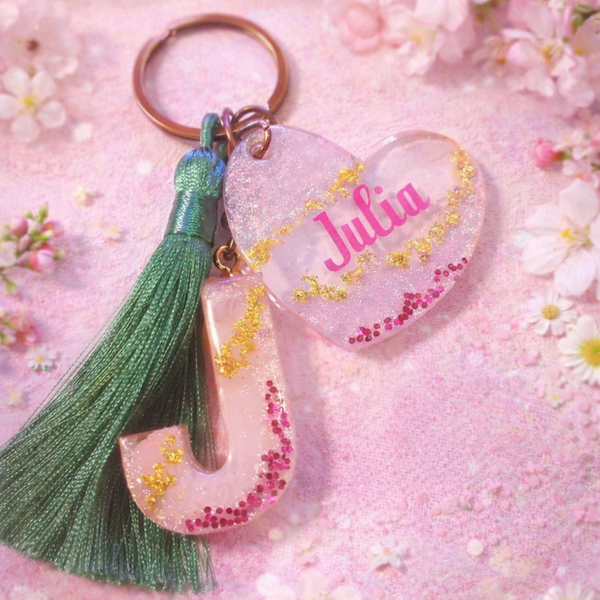 Llavero de Inicial con Nombre y Borla