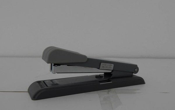 Nietjesmachine Bostitch B8 donkergrijs