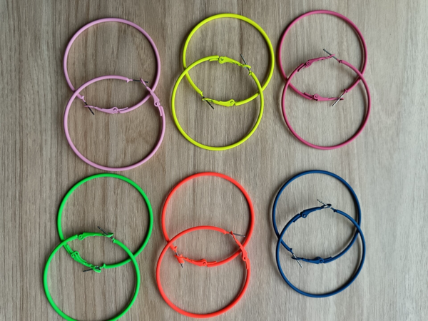 Créoles ou anneaux couleurs originales mat