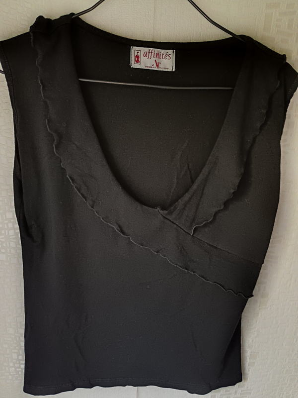 Débardeur chic noir T40 "Armand thiery /affinités"