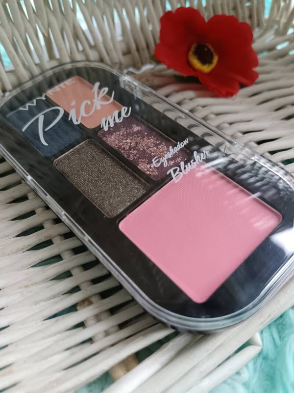 Palette ombre à paupières et fard à joue