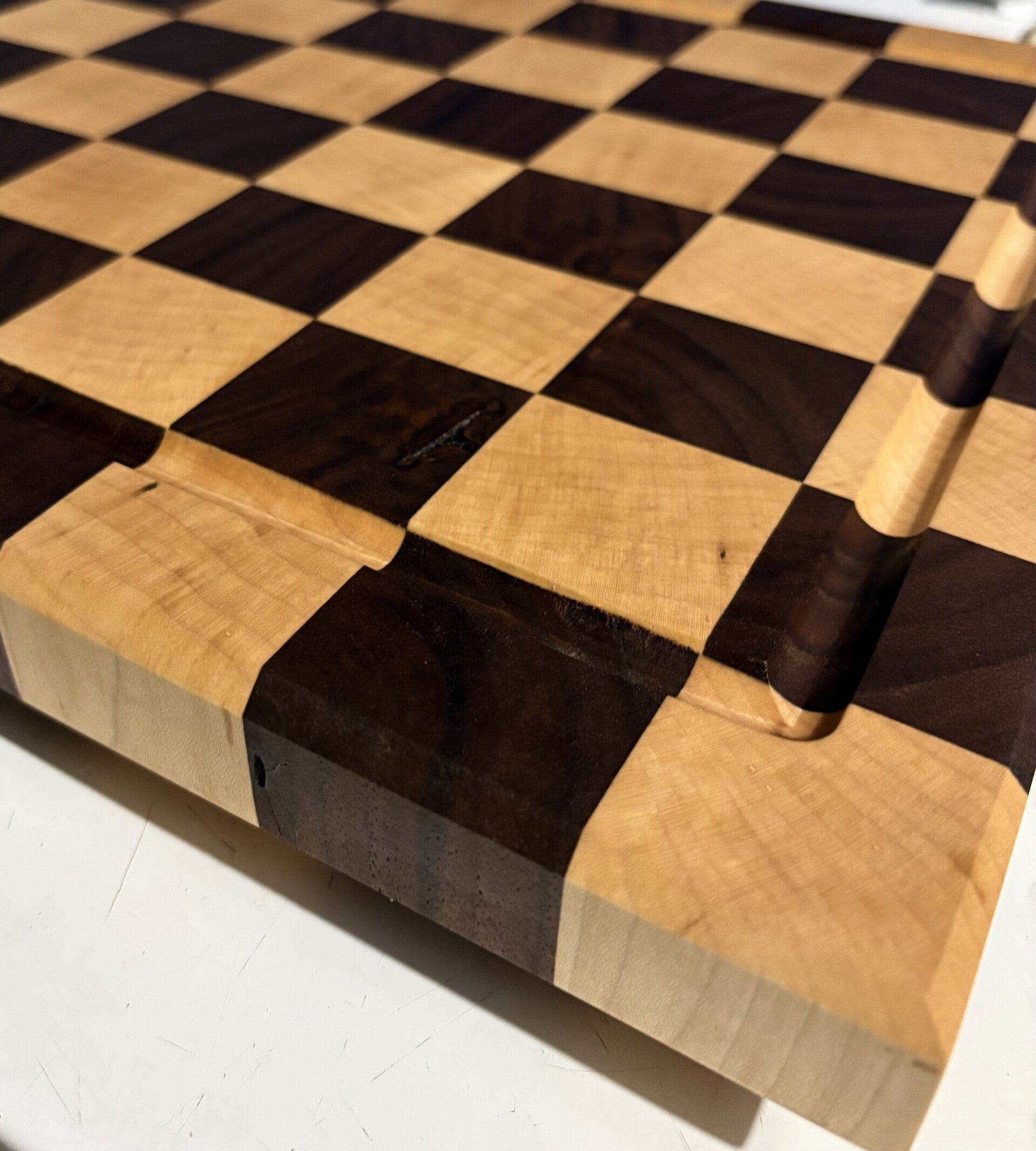 Modern checker cutting board