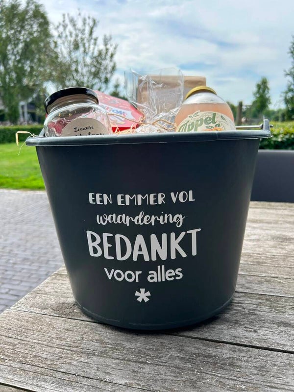 Gepersonaliseerde emmer - zwart